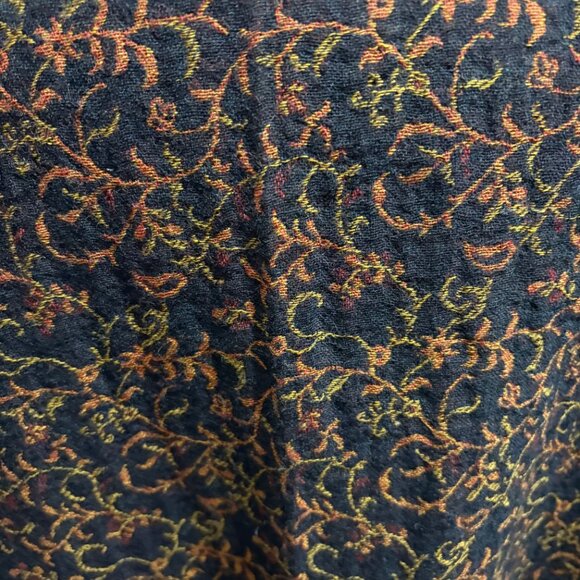 Pine Cone Hill reversible wool paisley jacquard oversize wrap in black & rust - Picture 7 of 11